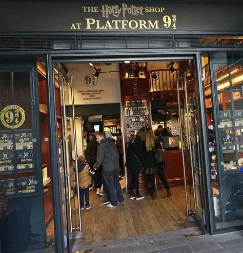 harry potter shop at platform 9 3/4|harry potter shop oxford street.